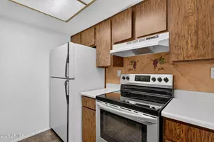 1916 W Morningside Dr, Phoenix, AZ 85023 - Photo 12