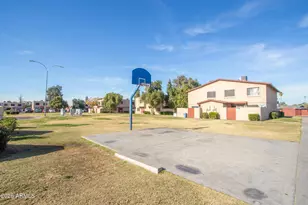 3941 W Wonderview Rd, Phoenix, AZ 85019 - Photo 20