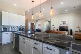 40130 N 7th St, Phoenix, AZ 85086 - Photo 18