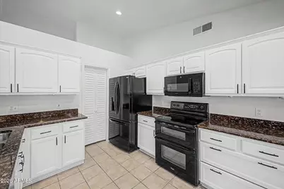 825 N 94th Place, Mesa, AZ 85207 - Photo 6