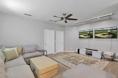 3432 E Lance Lane, Phoenix, AZ 85018 - Photo 10