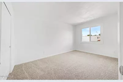 5206 N 42nd Lane, Phoenix, AZ 85019 - Photo 14