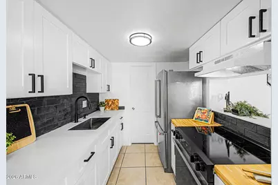 5206 N 42nd Lane, Phoenix, AZ 85019 - Photo 4