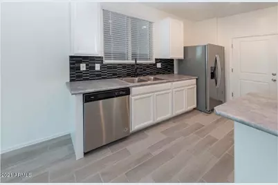 7251 N 125th Drive, Glendale, AZ 85307 - Photo 6