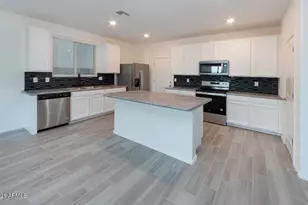 7251 N 125th Dr, Glendale, AZ 85307 - Photo 8