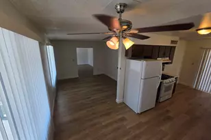 3850 W Caribbean Ln, Phoenix, AZ 85053 - Photo 6