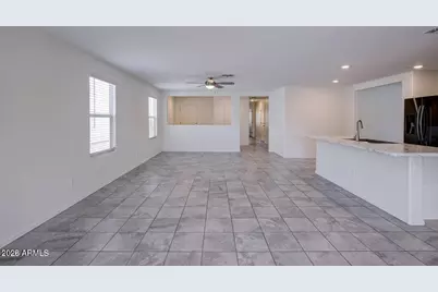 12645 W Palmaire Avenue, Glendale, AZ 85307 - Photo 10