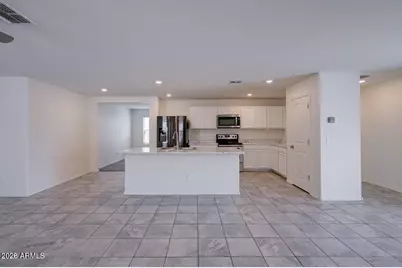 12645 W Palmaire Avenue, Glendale, AZ 85307 - Photo 2