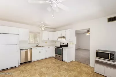 15611 N 23rd Place, Phoenix, AZ 85022 - Photo 6