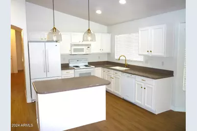 9139 W Canyon Drive, Peoria, AZ 85382 - Photo 4
