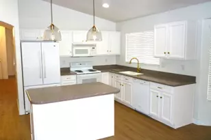 9139 W Canyon Dr, Peoria, AZ 85382 - Photo 4