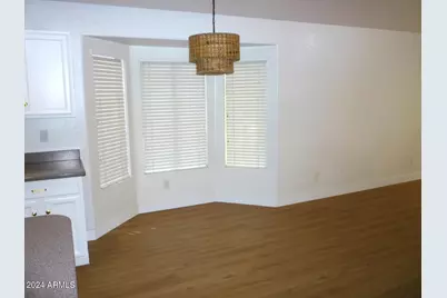 9139 W Canyon Drive, Peoria, AZ 85382 - Photo 6