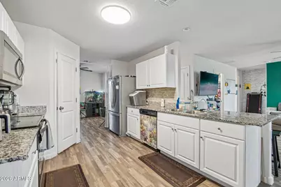 307 E Bobcat Place, Casa Grande, AZ 85122 - Photo 10