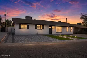 3739 W Flynn Ln, Phoenix, AZ 85019 - Photo 2