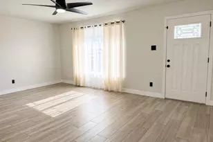 3739 W Flynn Ln, Phoenix, AZ 85019 - Photo 6