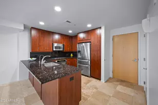 7157 E Rancho Vista Dr, Scottsdale, AZ 85251 - Photo 4