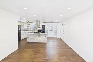 1201 E Griswold Rd, Phoenix, AZ 85020 - Photo 6