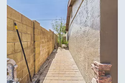 1201 E Griswold Road, Phoenix, AZ 85020 - Photo 30