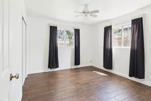 1201 E Griswold Rd, Phoenix, AZ 85020 - Photo 16