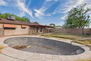 5734 N 36th Dr, Phoenix, AZ 85019 - Photo 24