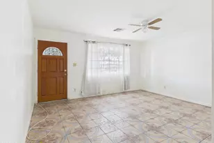 5734 N 36th Dr, Phoenix, AZ 85019 - Photo 10