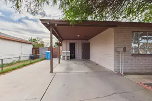 5734 N 36th Dr, Phoenix, AZ 85019 - Photo 4