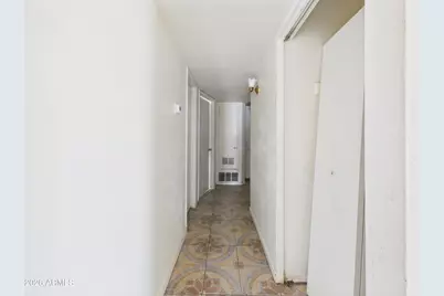 5734 N 36th Drive, Phoenix, AZ 85019 - Photo 12