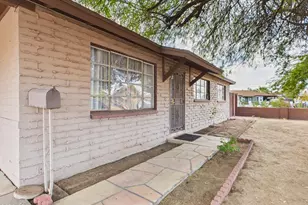 5734 N 36th Dr, Phoenix, AZ 85019 - Photo 2