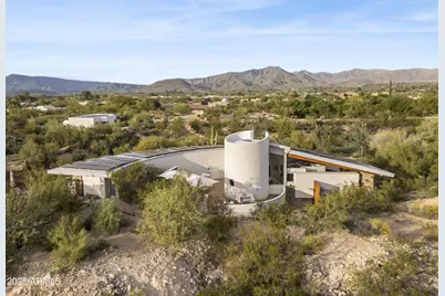 7915 E Primrose Path, Carefree, AZ 85377 - Photo 1
