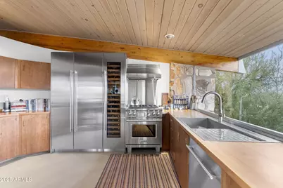 7915 E Primrose Path, Carefree, AZ 85377 - Photo 12