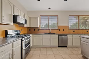 1480 W Hawk Way, Chandler, AZ 85286 - Photo 6