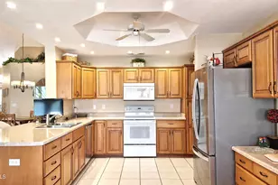 7952 E Navarro Ave, Mesa, AZ 85209 - Photo 8