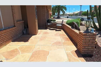 7952 E Navarro Avenue, Mesa, AZ 85209 - Photo 2