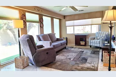7952 E Navarro Avenue, Mesa, AZ 85209 - Photo 12