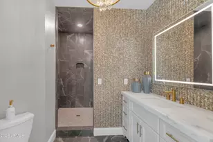 9016 N 60th St, Paradise Valley, AZ 85253 - Photo 50