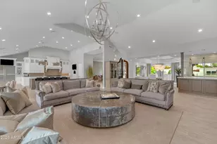 9016 N 60th St, Paradise Valley, AZ 85253 - Photo 12