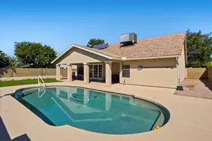 1443 E Wickieup Ln, Phoenix, AZ 85024 - Photo 34