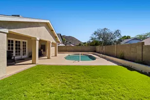 1443 E Wickieup Ln, Phoenix, AZ 85024 - Photo 32