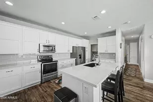 3301 S Goldfield Rd, Apache Junction, AZ 85119 - Photo 6
