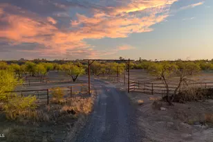 837 W Bralliar Rd, Wickenburg, AZ 85390 - Photo 42