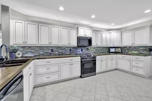 19920 N 108th Ave, Peoria, AZ 85373 - Photo 8