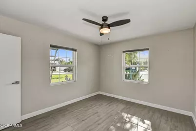 4325 N 19th Place, Phoenix, AZ 85016 - Photo 14