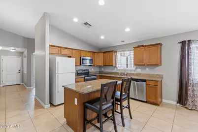 21686 W Hess Avenue, Buckeye, AZ 85326 - Photo 12