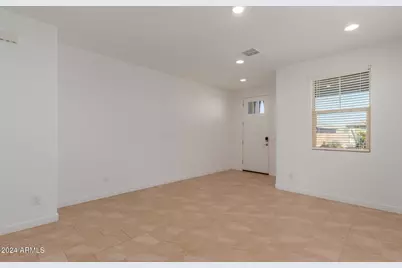 8911 W Solano Drive, Glendale, AZ 85305 - Photo 6