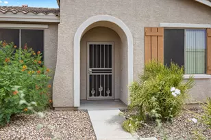 42406 W Falling Star Dr, Maricopa, AZ 85138 - Photo 2
