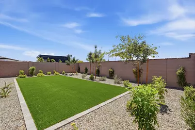 17767 W Crawfordsville Drive, Surprise, AZ 85388 - Photo 30