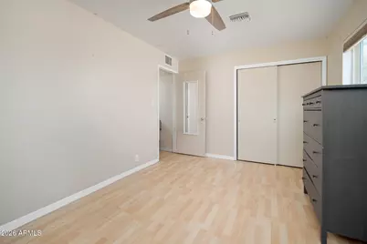 2402 N 36th Place, Phoenix, AZ 85008 - Photo 20