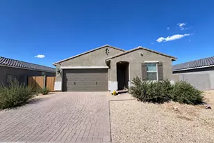 22352 W Hopi St, Buckeye, AZ 85326 - Photo 2