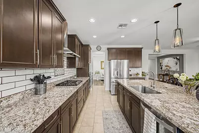 17383 W Victory Street, Goodyear, AZ 85338 - Photo 10