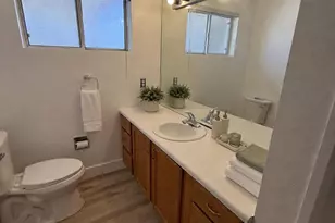 815 E Cavalier Dr, Phoenix, AZ 85014 - Photo 26